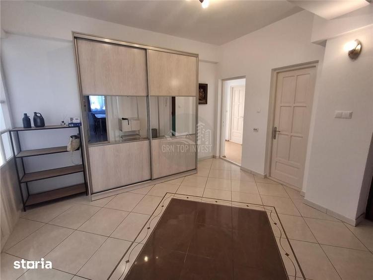 Apartament cu 4 camere în Central