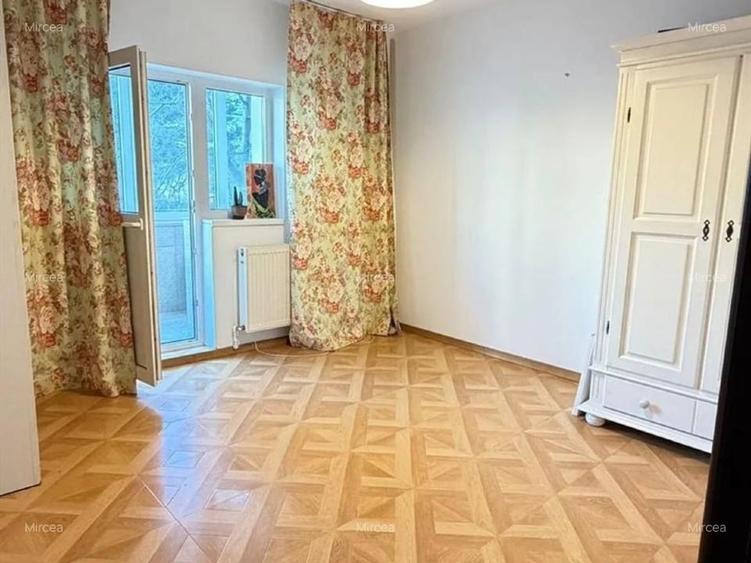 Apartament cu 3 camere decomandat, mobilat în Obcini
