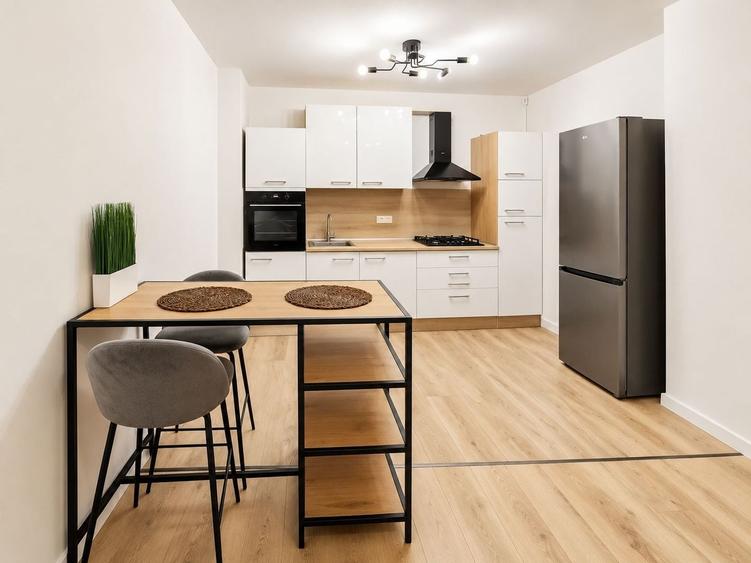 Apartament cu 2 camere semidecomandat, mobilat în Torontalului