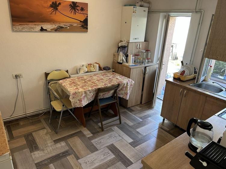 Casă cu 3 camere în Central