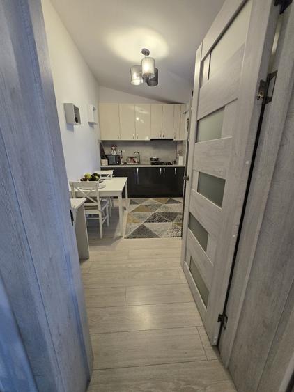 Apartament cu 3 camere semidecomandat în Fălticeni