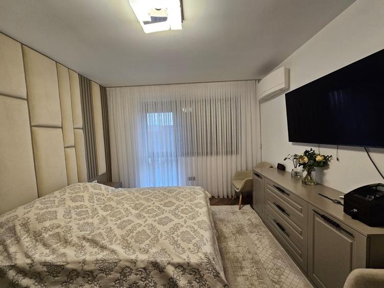 Apartament cu 3 camere decomandat, mobilat în Carrefour