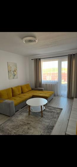 Apartament cu 2 camere decomandat în Exterior Vest