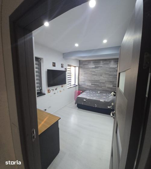 Apartament cu 3 camere în Brăilei