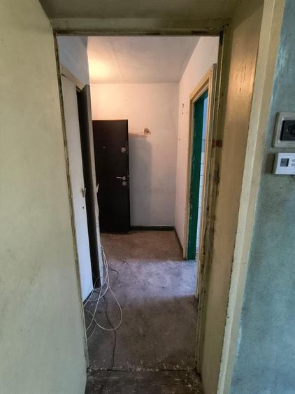 Apartament cu 2 camere semidecomandat în Exterior Vest