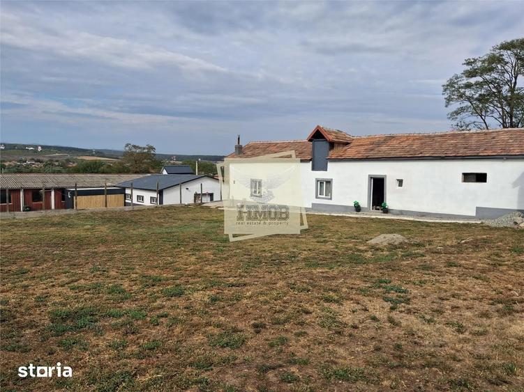 Casă cu 3 camere cu Teren 1850 Mp în Șelimbăr