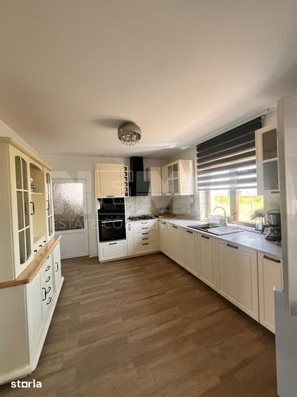 Casă cu 4 camere cu Teren 300 Mp în Bâlc