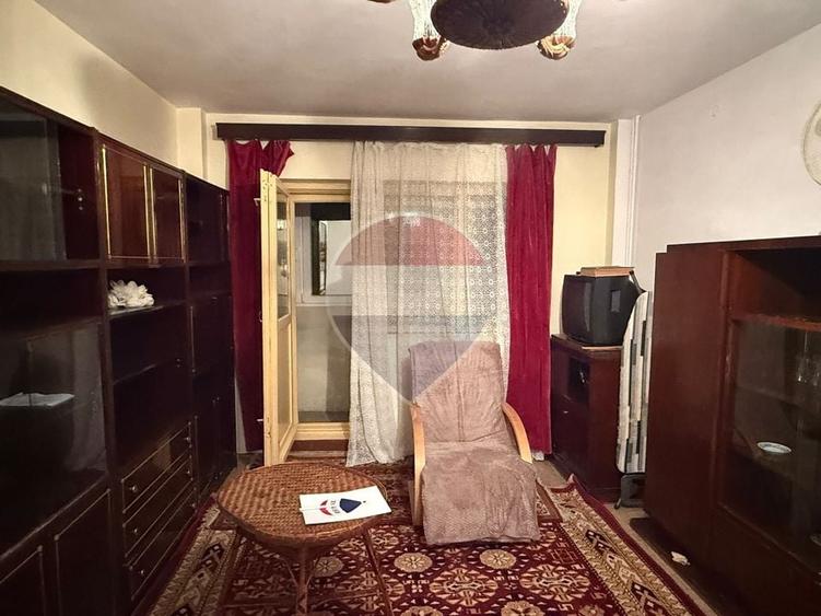 Apartament cu 2 camere semidecomandat, mobilat în Moșilor