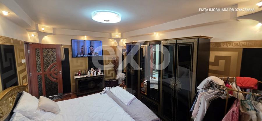 Apartament cu 4 camere decomandat, mobilat în Central