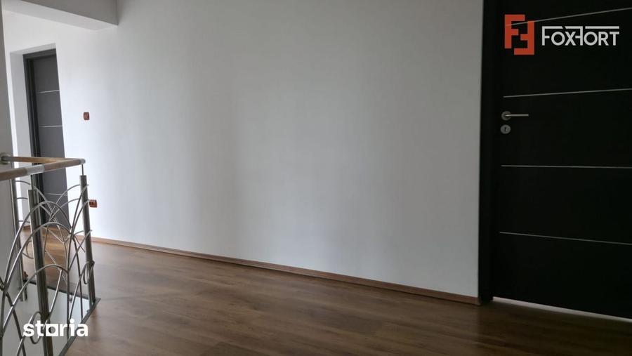 Casă cu 6 camere cu Teren 350.82 Mp în Central