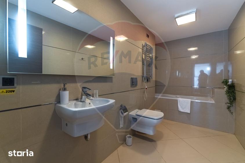 Apartament cu 4 camere în Central