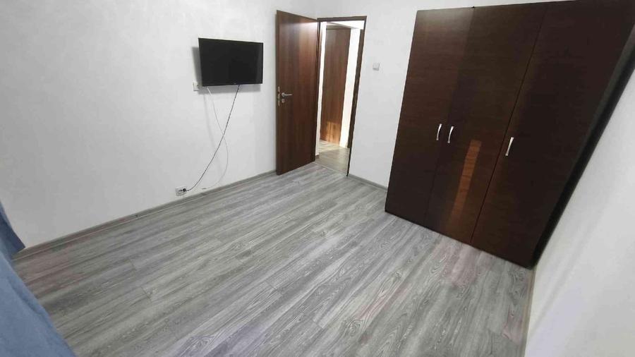 Apartament cu 3 camere decomandat în Iancului