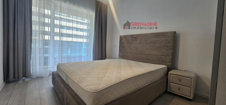 Apartament cu 2 camere decomandat, mobilat în Tractorul