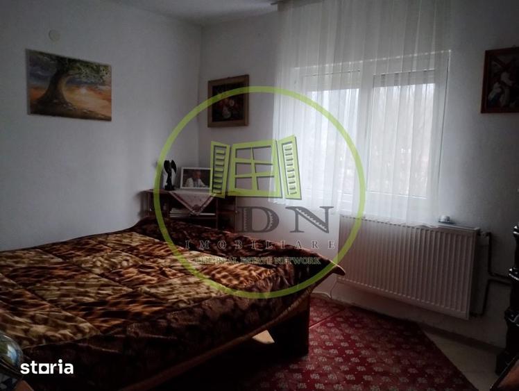 Casă cu 6 camere cu Teren 2200 Mp în Cerașu