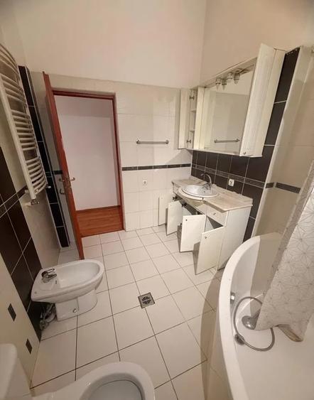 Apartament cu 2 camere decomandat, mobilat în Moșilor