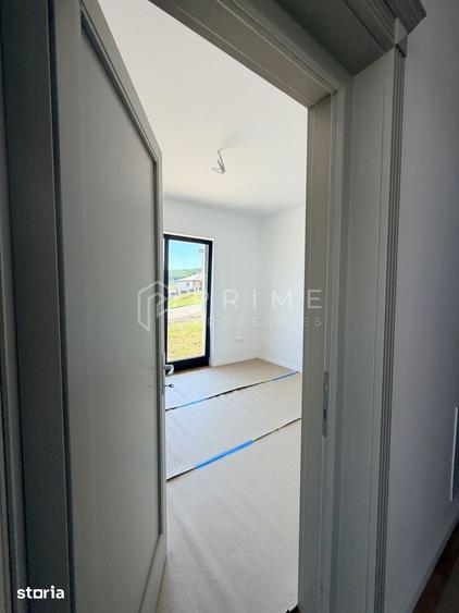 Casă cu 4 camere cu Teren 700 Mp în Livezeni