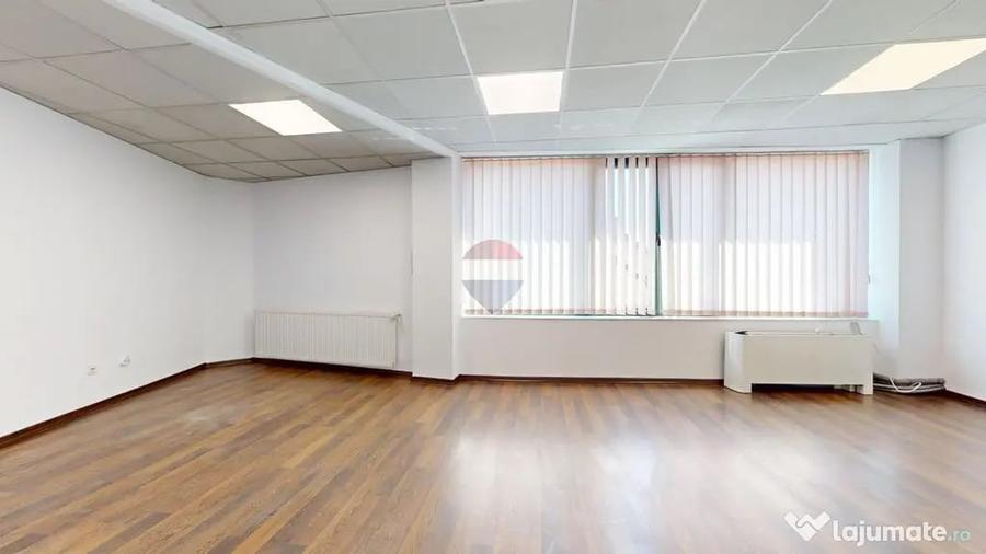 Spațiu comercial, de 110 mp, în Centrul Civic