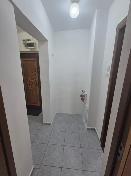Garsonieră decomandată în Moșilor