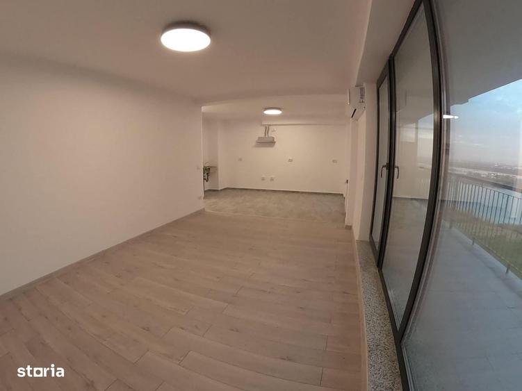 Apartament cu 4 camere în Lazu
