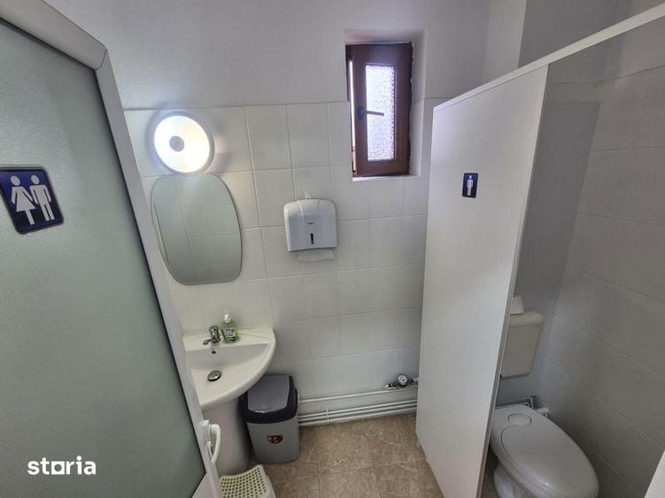 Casă cu 6 camere cu Teren 300 Mp în Central