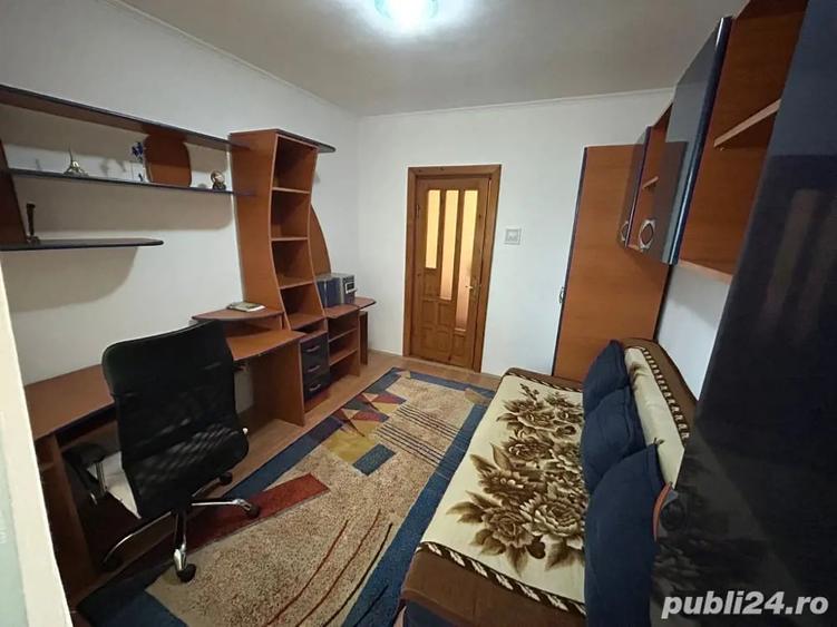 Apartament cu 3 camere decomandat în Ultracentral