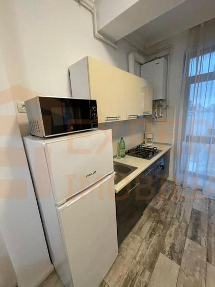 Apartament cu 2 camere semidecomandat, mobilat în Mamaia-Sat