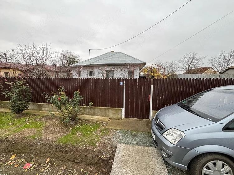 Casă cu 3 camere cu Teren 500 Mp în Sărățeni