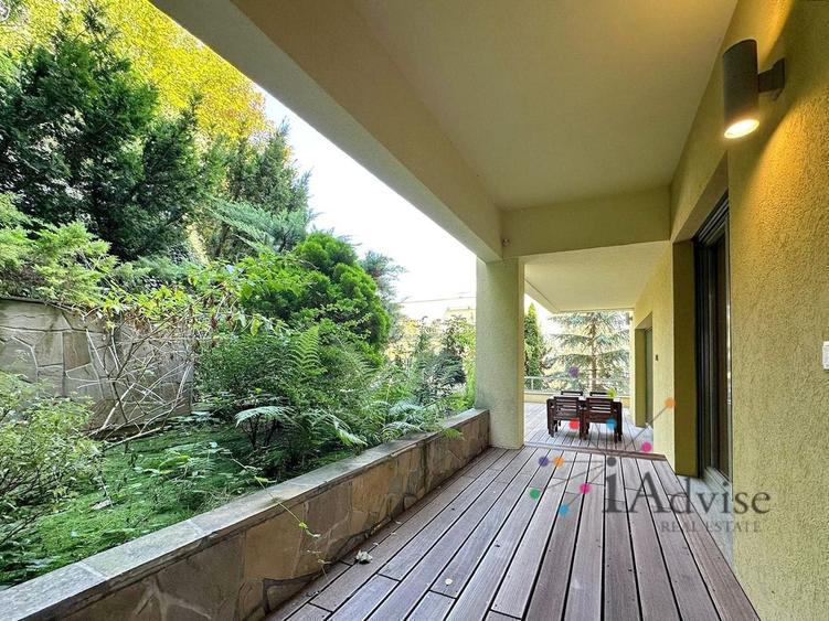 Apartament cu 3 camere decomandat, mobilat în Drumul Poienii