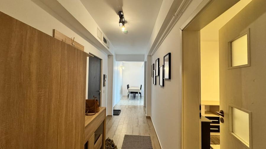 Apartament cu 2 camere nedecomandat în Centru Civic
