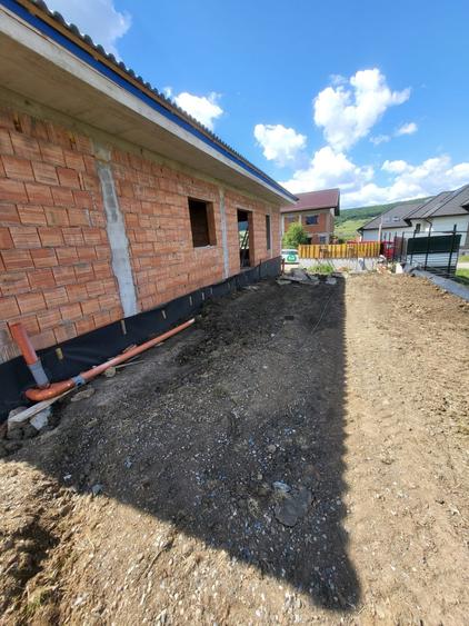 Casă individuală cu 4 camere cu Canalizare în Chinteni