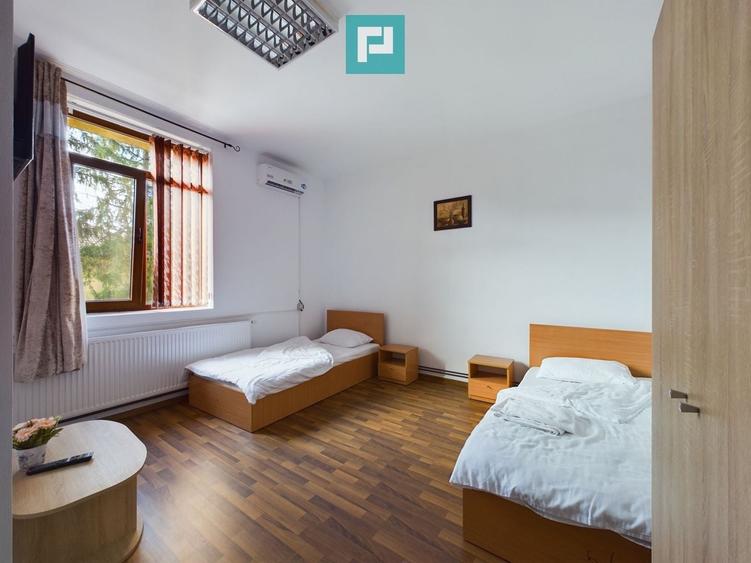 Casă individuală cu 7 camere cu Teren 400 Mp în Ultracentral