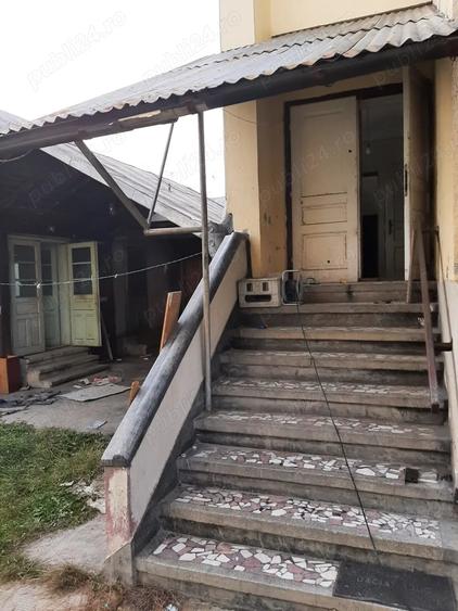 Casă cu 6 camere cu Teren 805 Mp în Central
