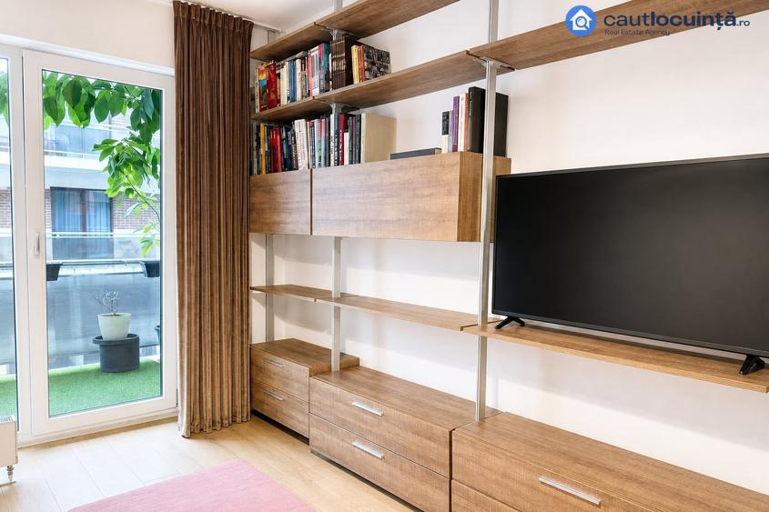 Apartament cu 4 camere, mobilat în Băneasa