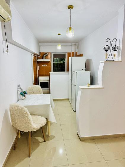 Apartament cu 2 camere decomandat în Tomis II