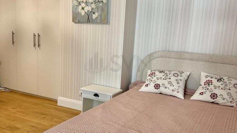Apartament cu 3 camere decomandat, mobilat în Barbu Văcărescu