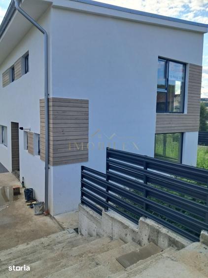 Casă cu 5 camere cu Teren 600 Mp în Vasilați
