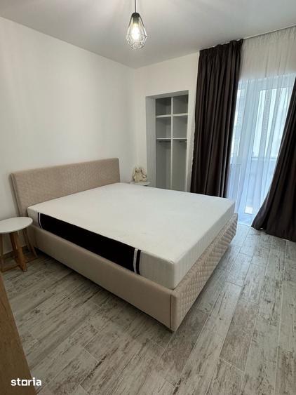Apartament cu 2 camere în Apărătorii Patriei