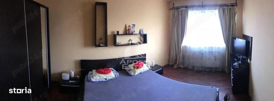 Apartament cu 3 camere decomandat în Circumvalațiunii