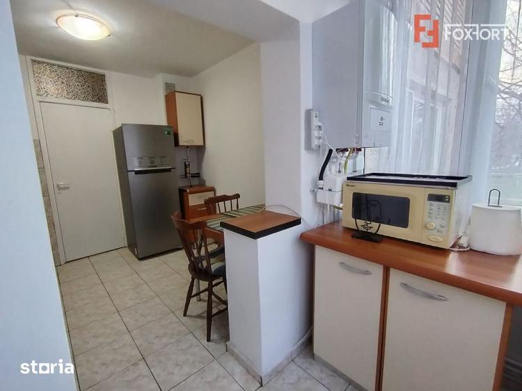 Apartament cu 2 camere decomandat, mobilat în Soarelui