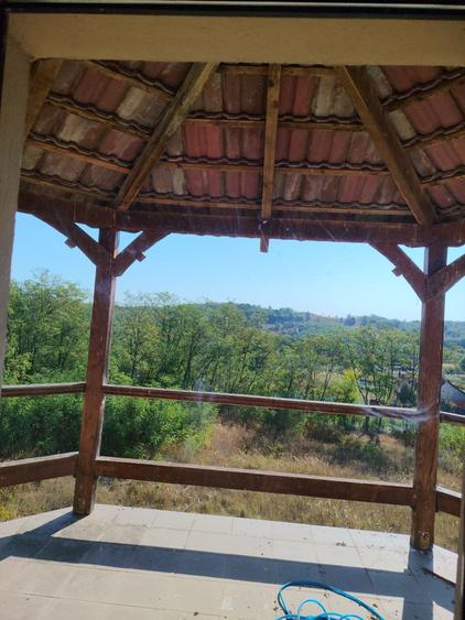 Casă cu 4 camere decomandat în Remetea-Luncă