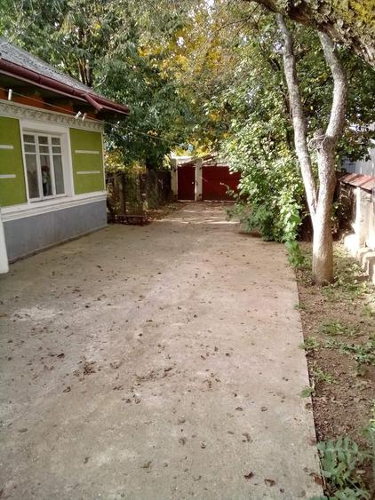 Casă cu 4 camere în Gherăești