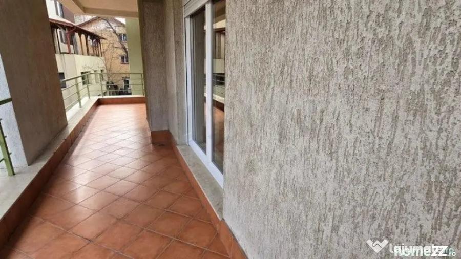 Spațiu comercial, de 300 mp, în Șoseaua Nordului