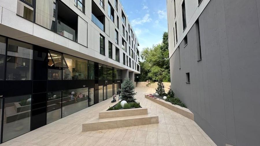 Penthouse cu 4 camere decomandat în Herăstrău