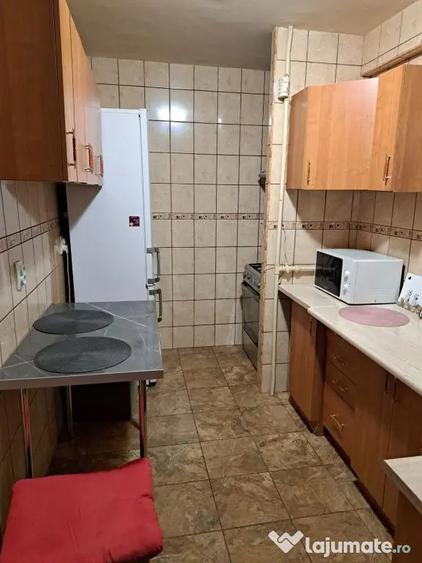 Apartament cu 2 camere decomandat în Eroii Revoluției