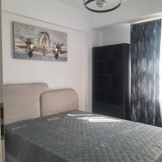 Apartament cu 3 camere decomandat, mobilat în Pajura