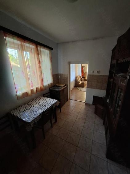 Casă cu Teren 688 Mp în Central