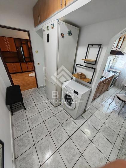 Apartament cu 2 camere semidecomandat în Decebal
