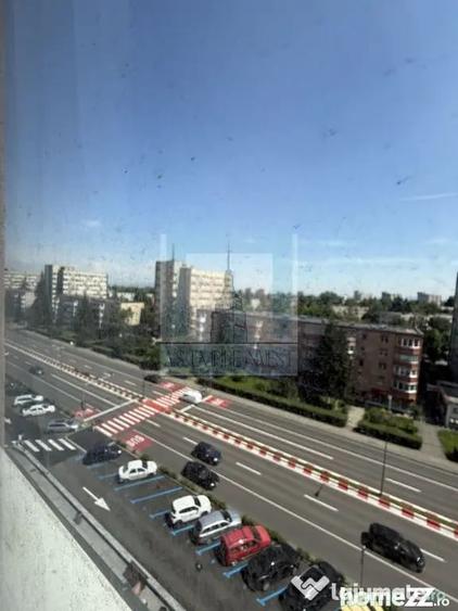 Apartament cu 3 camere decomandat în Astra