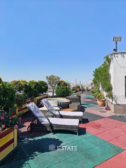 Apartament cu 4 camere decomandat, mobilat în Titan