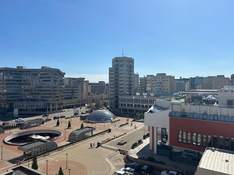 Garsonieră decomandată, mobilată în Centru Civic
